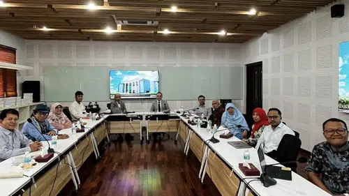 Dicle Üniversitesi'nde bir bölümü bitirene çift diploma verilecek: İşte anlaşma detayları