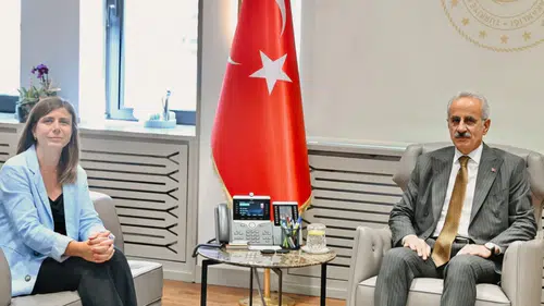 Diyarbakır’ın ulaşımı için kritik görüşme: Eşbaşkan Bucak, Bakan'dan talepte bulundu