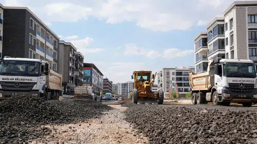 Bağlar'da yol seferberliği: Doktorlar Sitesi'ndeki çalışmalara hız verildi