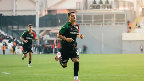 Amedspor İzmir ekibinin yıldızına kanca attı: Kuzenini Fenerbahçe almıştı