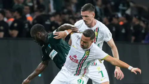 Amedspor Kocaelispor'a deplasmanda yenildi, liderlikten 9. sıraya geriledi
