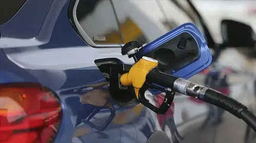 Gece yarısı çifte zam tabelaya yansıdı: İşte Diyarbakır'da motorin, benzin ve LPG fiyatları
