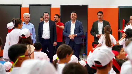 Öğrencilerin ayağına spor getiren proje: Diyarbakır'da okullar tatamiyle buluştu