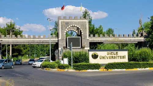 Dicle Üniversitesi'nden kritik duyuru: Öğrenciler son tarihleri kaçırmayın!