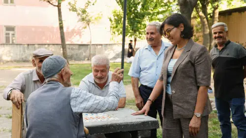 Diyarbakır'da parkla ilgili kararları halk verecek: Eşbaşkan vatandaşa sordu