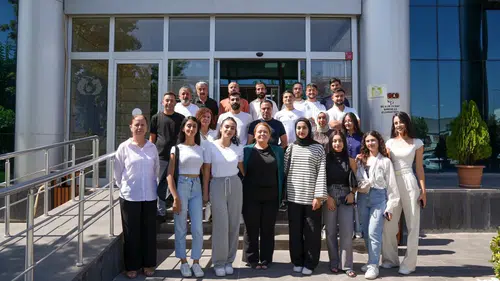 Bağlar Belediyesi'nden eğitimde büyük başarı: Öğrencilerin tamamı konservatuvara yerleşti