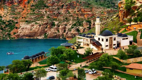 Diyarbakır'da tarihi kalenin eteklerinde ücretsiz konser: İzleyenlere sürprizler var