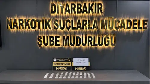 Diyarbakır'da midesinde 60 kapsül yasaklı maddeyle yakalandı: Cezaevine gönderildi