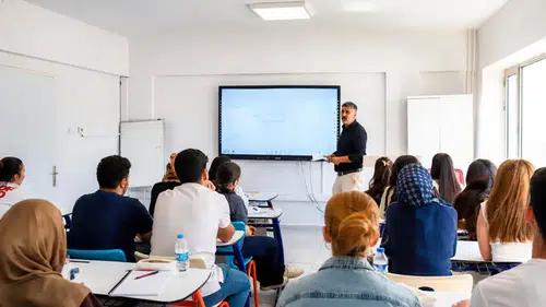 Diyarbakır'da yüzlerce öğrenci İçin ücretsiz eğitim kapısı açıldı: Yeni dönem başladı