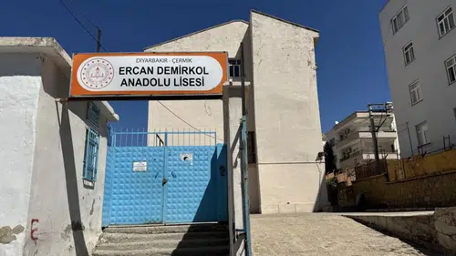 Çermik'te 63 yıllık okul yıkılıyor: Yerine ne yapılacağı belli oldu