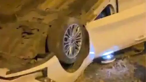 Diyarbakır'da kaza: Takla atan otomobilin sürücüsü hastaneye kaldırıldı