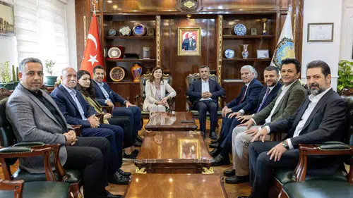AK Parti Diyarbakır İl Başkanı Sümer'den Büyükşehir Belediyesi'ne nezaket ziyareti