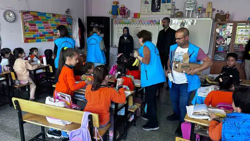 Diyarbakır Çüngüş'te Dünya Gıda Günü: Öğrencilere sağlıklı beslenme desteği verildi