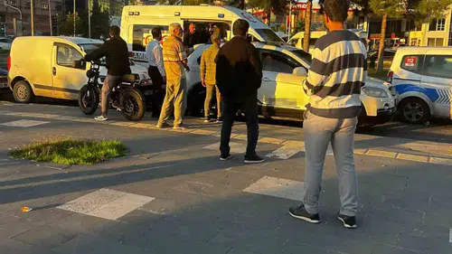 Diyarbakır Kayapınar'da trafik kazası kavgaya dönüştü: Cadde bir anda ringe döndü