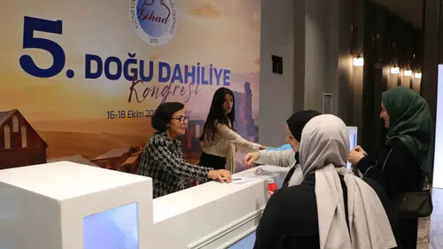 Diyarbakır 5. Doğu Dahiliye Kongresi ile sağlıkta bilimsel üs olma yolunda ilerliyor