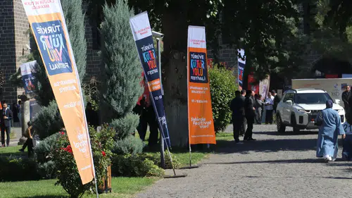 Diyarbakır Kültür Yolu Festivali'nde büyük ilgi: İlk 5 günde 700 bin ziyaretçi