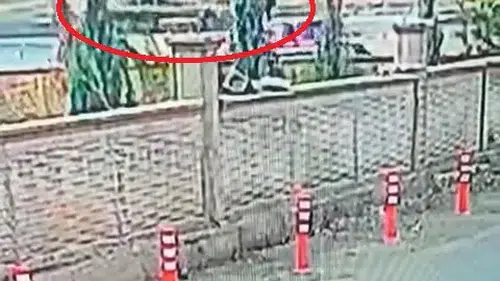 Diyarbakır Bismil'de korkutan kaza: Otomobilin çarptığı 12 yaşındaki çocuk yaralandı