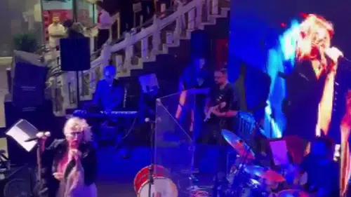 Diyarbakır'da yağmur engeline takılan Niran Ünsal konseri için tarih belli oldu