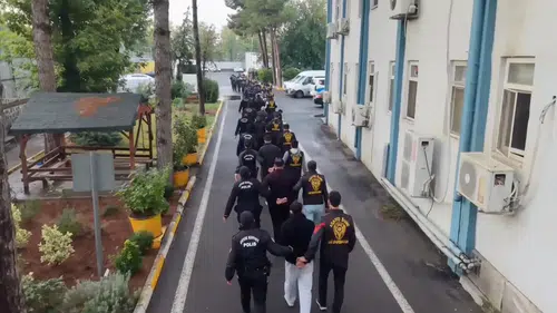 Diyarbakır merkezli 10 ilde devasa fuhuş operasyonu: 977 milyonluk vurgun ve 17 tutuklama