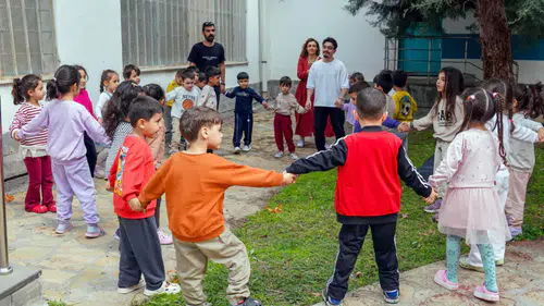 Diyarbakır’da küçük eller işbaşında: Zarokistan’da bağbozumu