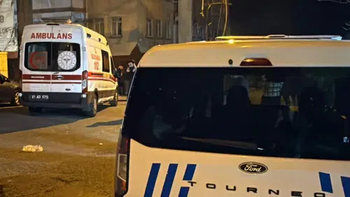 Diyarbakır'da dehşet anları: Eşini ve kızını vurdu, kahvehaneye gidip çayını içerek polisi bekledi