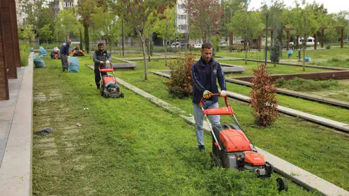 Diyarbakır'da yeşil alanlarda yaz seferberliği Parklar sezona hazır hale getiriliyor