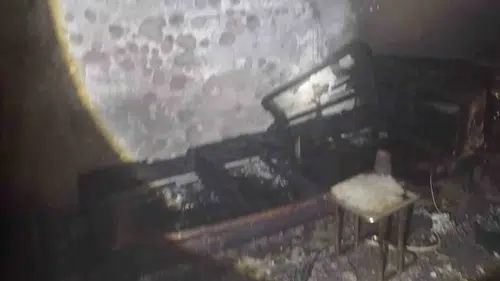 Kayapınar Medya Mahallesi'nde korkutan gece Üçlü prizden çıkan yangın evi yaktı