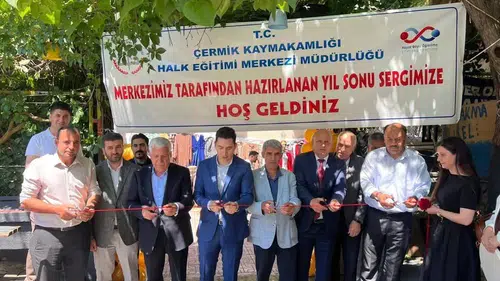 Çermik'te kadınların yıl boyu süren büyük emeği Kursiyerlerin el işleri ziyaretçileri