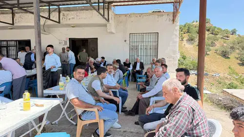 Çermik Belediye Başkanı Karamehmetoğlu ilçe sakinlerinin özel günlerinde yanlarında