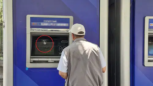 Yenişehir'in göbeğinde banka ATM'lerine silahlı saldırı Polis faillerin peşinde