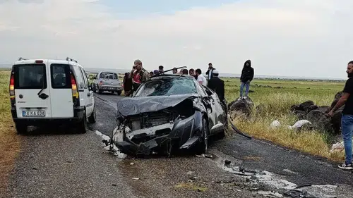 Çınar yolunda nişan dönüşü yaşanan o acı kaza anı cep telefonu kamerasında 2 kişi ölmüştü