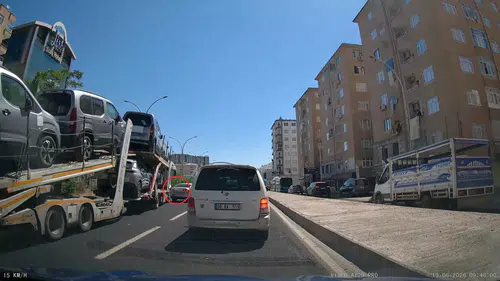 Diyarbakır-Şanlıurfa yolunda dikkatsiz sollama faciaya davetiye çıkardı