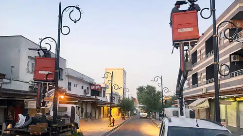 Tarihi Suriçi bölgesinde gece aydınlatması yenilendi Dicle Elektrik'ten LED dönüşümü