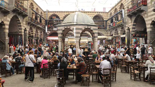 Kurban Bayramı tatili Diyarbakır turizmine ilaç gibi geldi Esnafın yüzü yeniden güldü