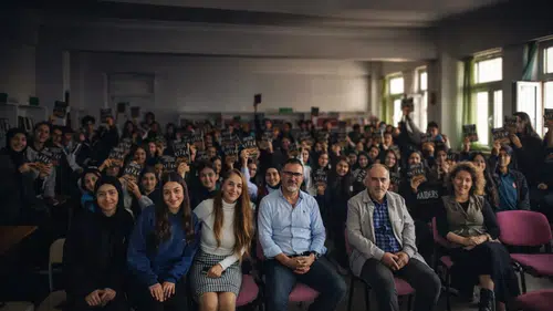 Diyarbakır'dan dünyaya açılan eğitim köprüsü 10 ülkeli kütüphane projesi sona erdi