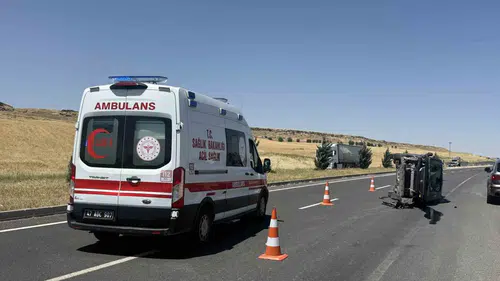 Çınar ilçesindeki Toraman yolu üzerinde iki araç çarpıştı 2'si çocuk 7 yaralı