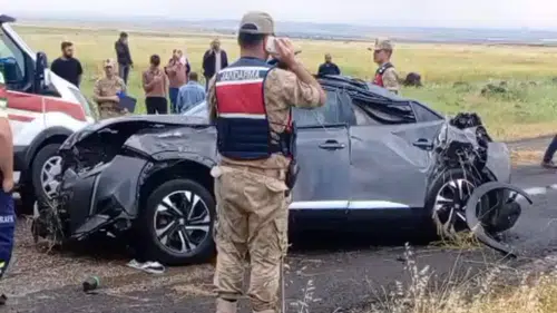 Diyarbakır Çınar'da nişan dönüşü acı bilanço Kaza ve kalp krizi 3 can aldı