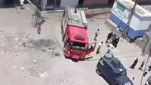 Diyarbakır Bağlar’da üç katlı binada yangın paniği Ev kullanılamaz hale geldi