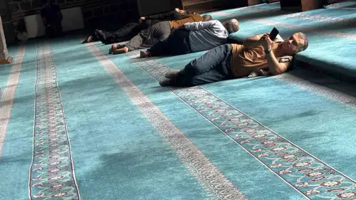Diyarbakır'da 40 dereceyi bulan kavurucu sıcaklar yaşamı durdurdu Serinlik arayışı başladı