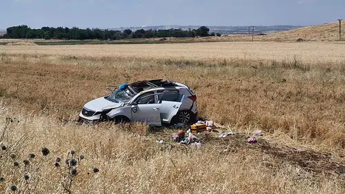 Diyarbakır Çevre Yolu'nda korkutan kaza Kontrolden çıkan cip tarlaya uçtu, 5 kişi