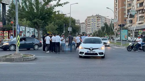 Bağlar'da Turgut Özal Bulvarı'nda feci kaza Otomobilin çarptığı bisikletli ağır yaralı