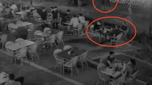 Kayapınar’da kafede otururken ağaç arkasından ateş açıldı Bir kişi yaralı kurtuldu