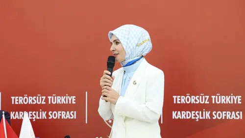 Diyarbakır'da şehit yakınları ve gazilerle bir araya gelen Bakan Göktaş'tan mesaj