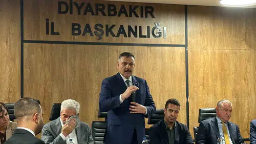 Amedspor-Erzurumspor maçı öncesi iki bakandan Diyarbakır'da birlik ve beraberlik mesajı
