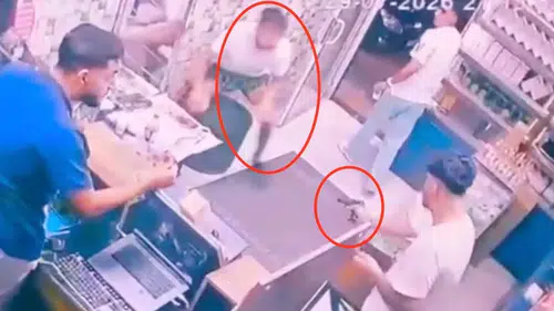 Bağlar'da telefon dükkanını kana bulayan silahlı saldırgan yakayı ele verdi: Tutuklandı