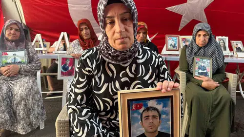 Diyarbakır'da evlat nöbetindeki ailelerden yasal düzenleme sonrası tarihi çağrı