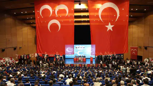 Diyarbakır MHP'de yeni dönem Özcoşkun güven tazeleyerek il başkanı seçildi