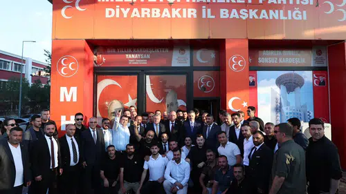 Bakanlar Çiftçi ve Bak Diyarbakır'da Amedspor maçı öncesi kritik temaslar gerçekleştirildi