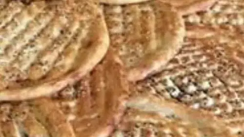 Çermik'ten asırlık gelenek Kandilde fırınlardan yağlı ekmek bereketi