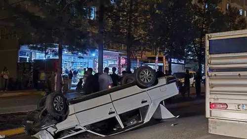 Diyarbakır Silvan'da trafik kazası: Fidankent mevkiinde araç takla attı, 1 yaralı